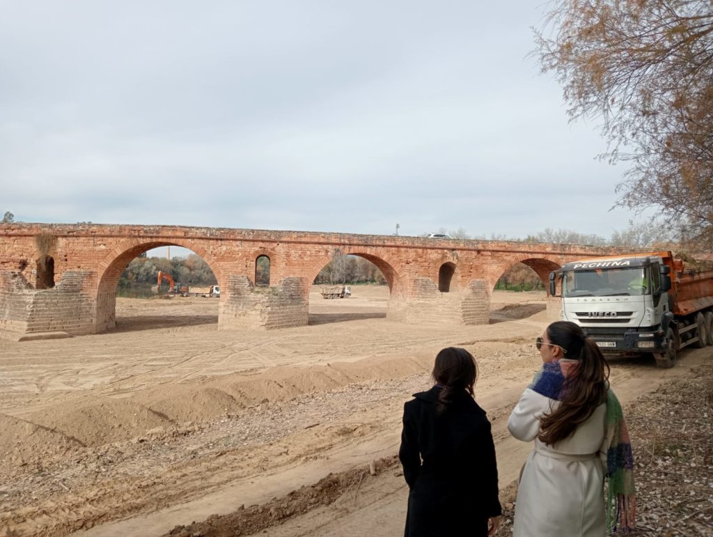VISITA TÉCNICA DE SUPERVISIÓN DEL AVANCE DE LAS INTERVENCIONES EN EL PROYECTO PFOA: BESANDO ABRAZANDO EL GUADALQUIVIR.